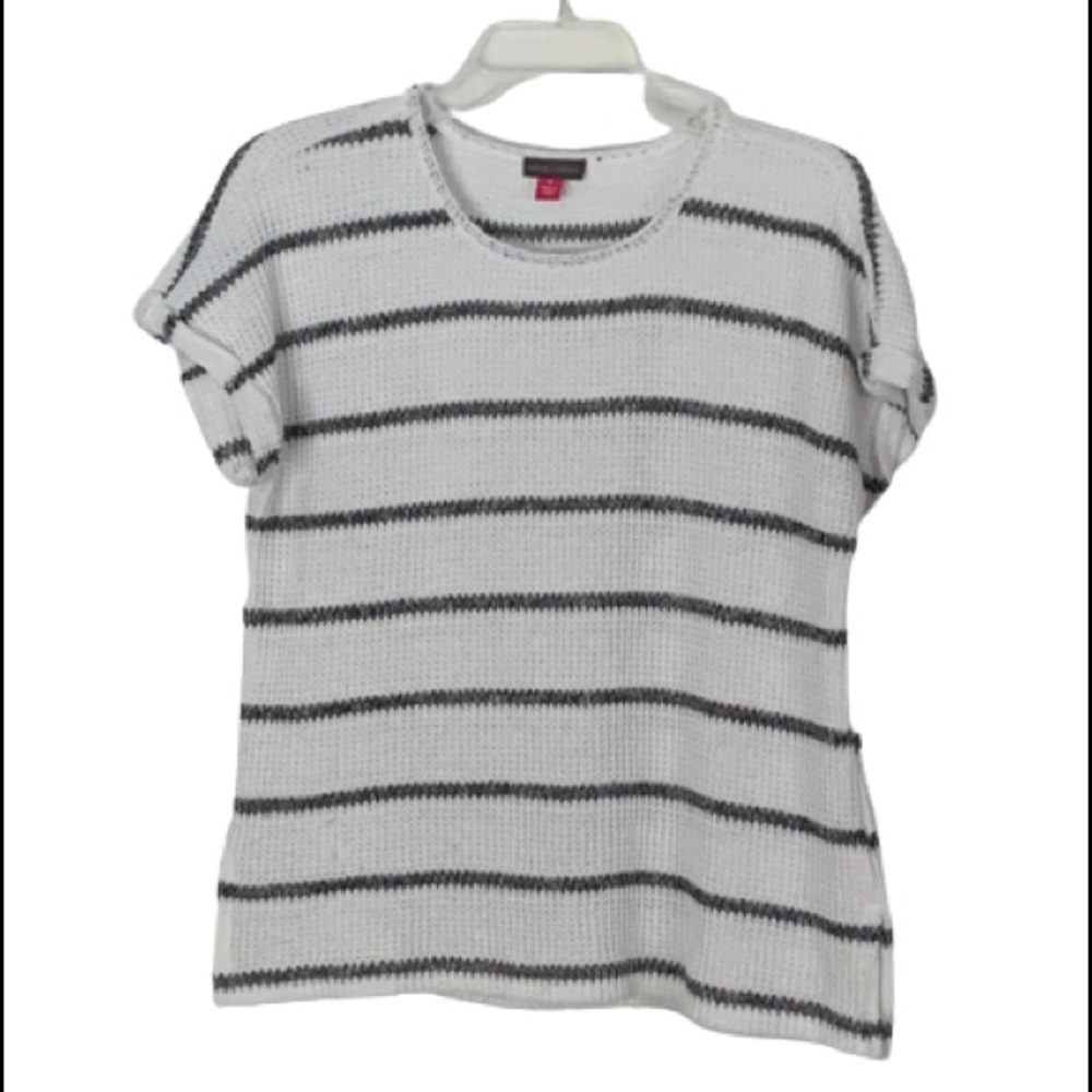 ⭐️VINCE CAMUTO black and white striped sweater top